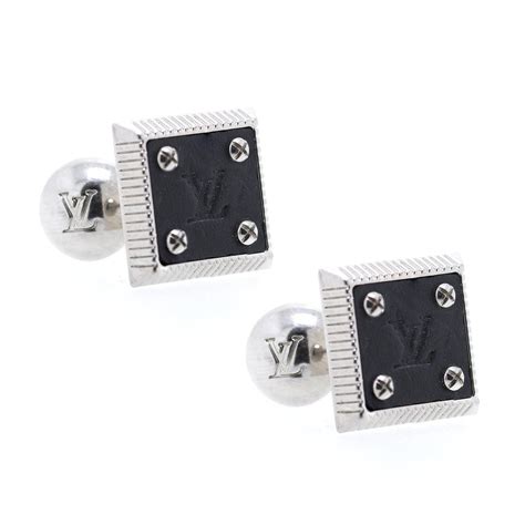 476 results for louis vuitton cufflinks 